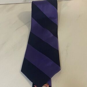 Ted Baker London classic preppy corpcore purple/navy striped 100% silk necktie